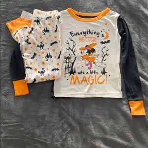 Disney girls Minnie Mouse Halloween pajamas